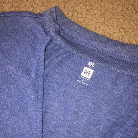 Blue short sleeved shirt! - Picture 2 of 3